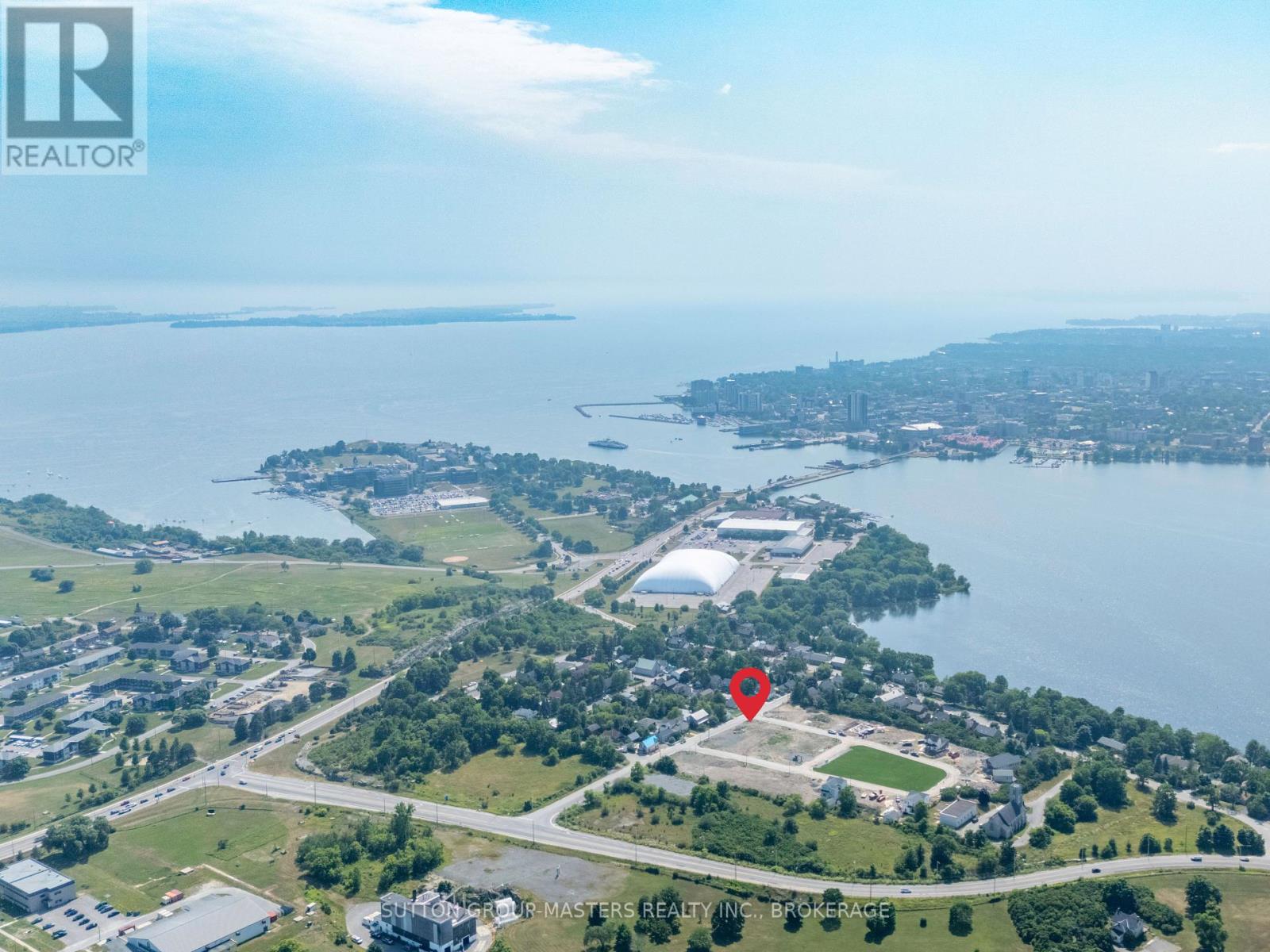 415 WELLINGTON STREET