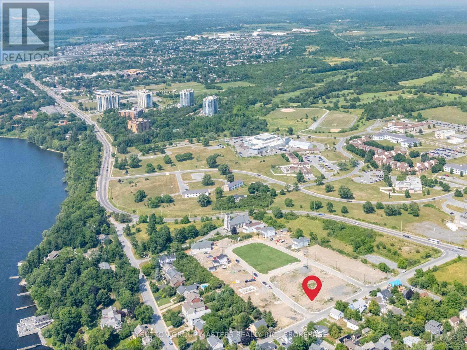 415 WELLINGTON STREET