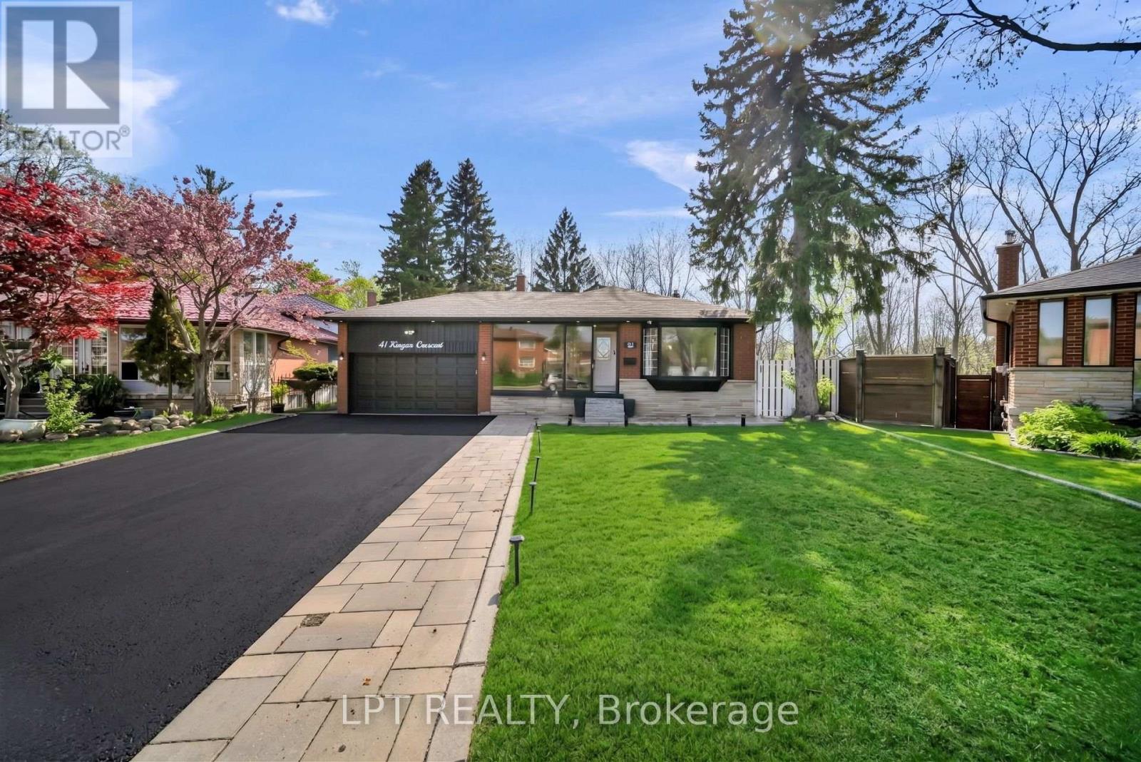41 KEEGAN CRESCENT