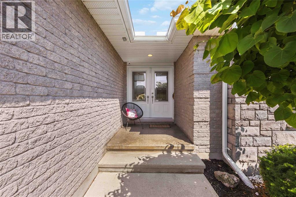 212 BASQUIAT CRESCENT