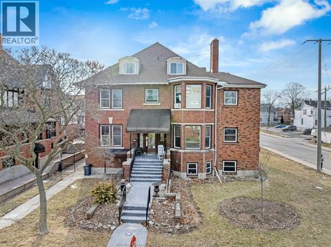 801 VICTORIA AVENUE Windsor ON N9A4N5