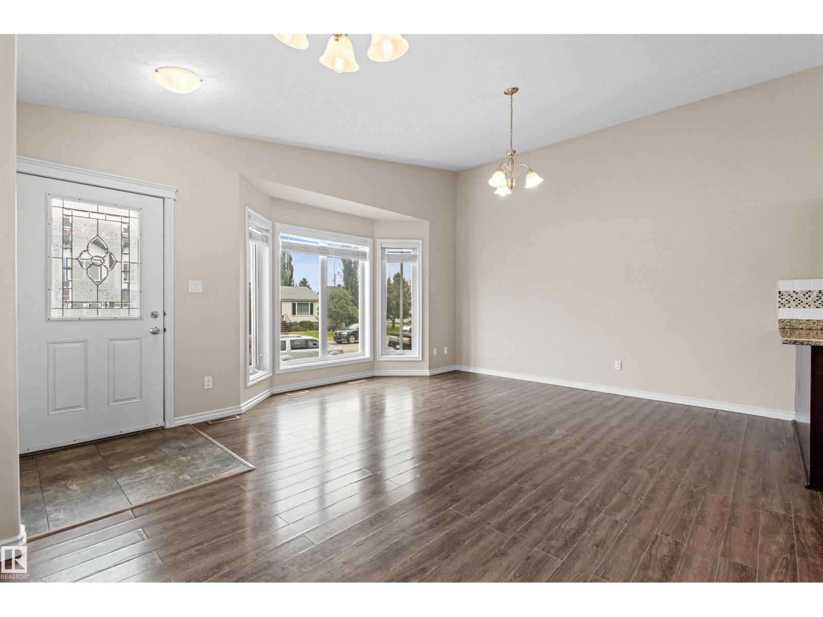 10634 155 ST NW