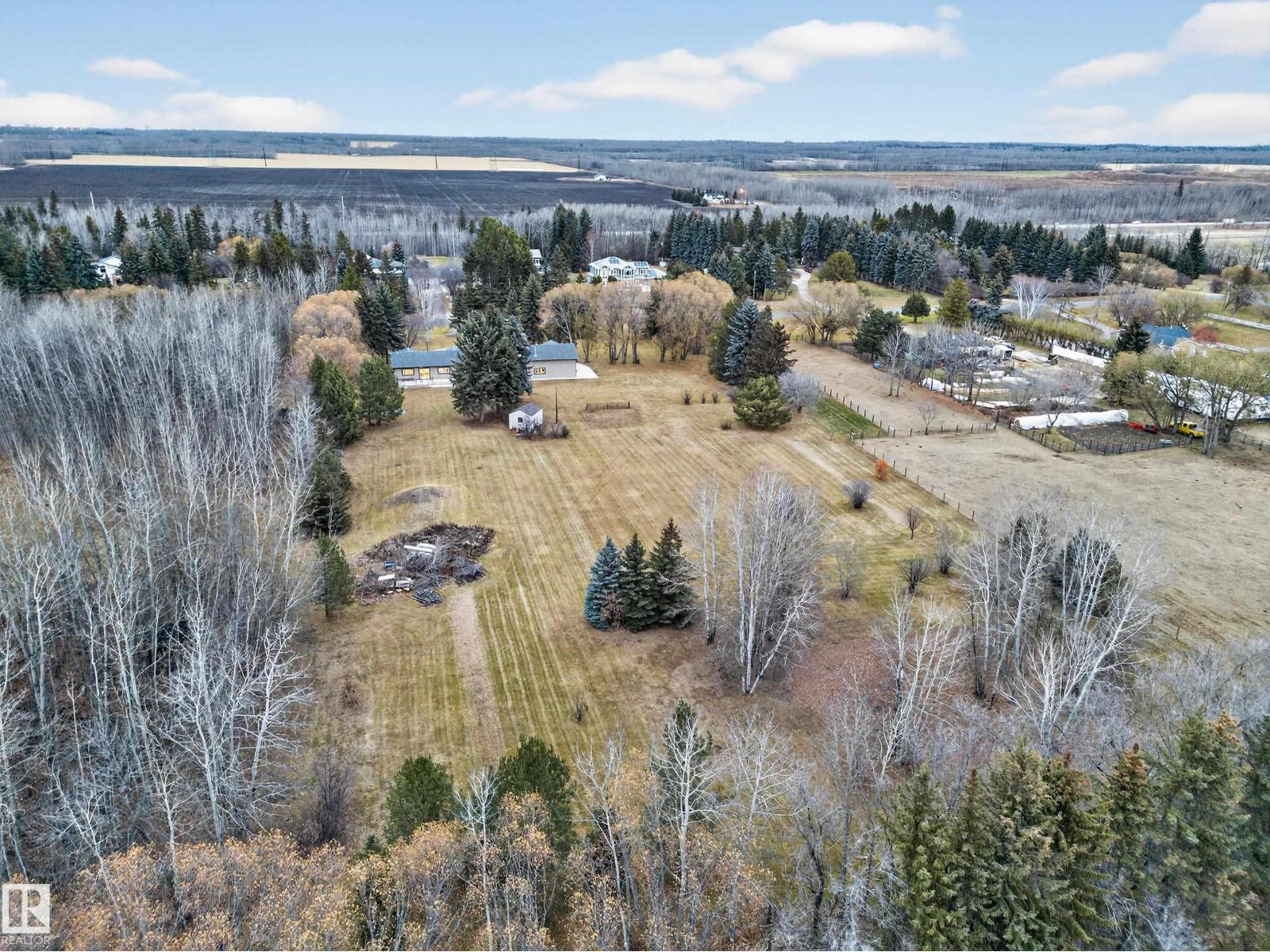 51528 RGE ROAD 262