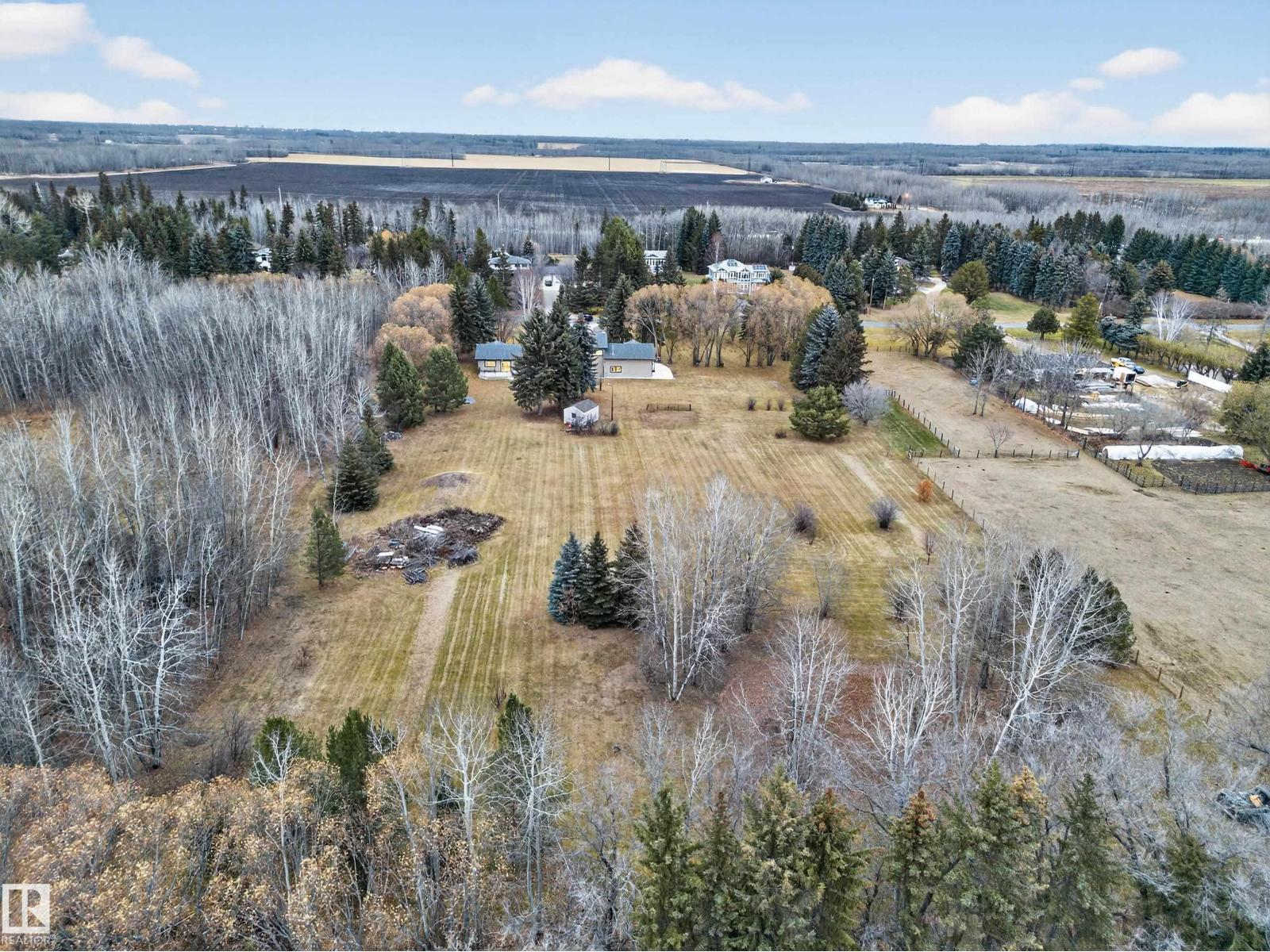 51528 RGE ROAD 262