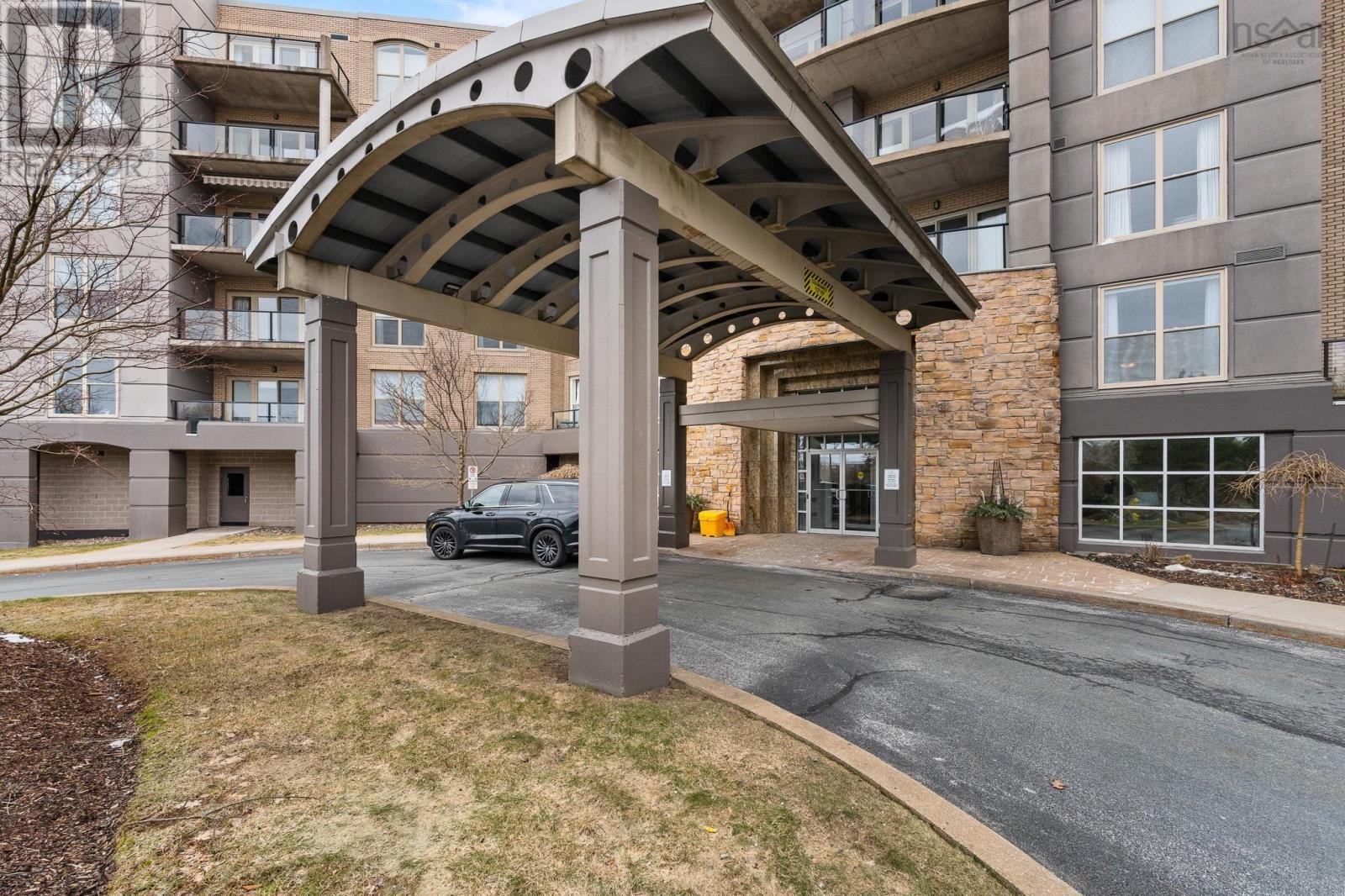 407 36 Southgate Drive