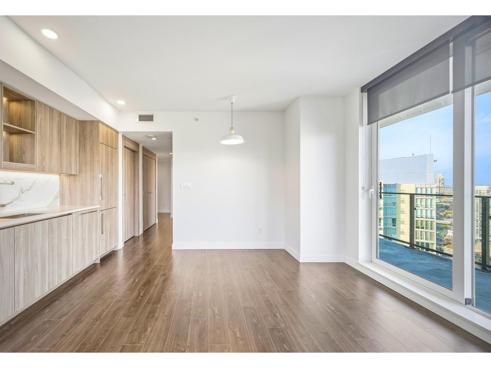 3507 9887 WHALLEY BOULEVARD