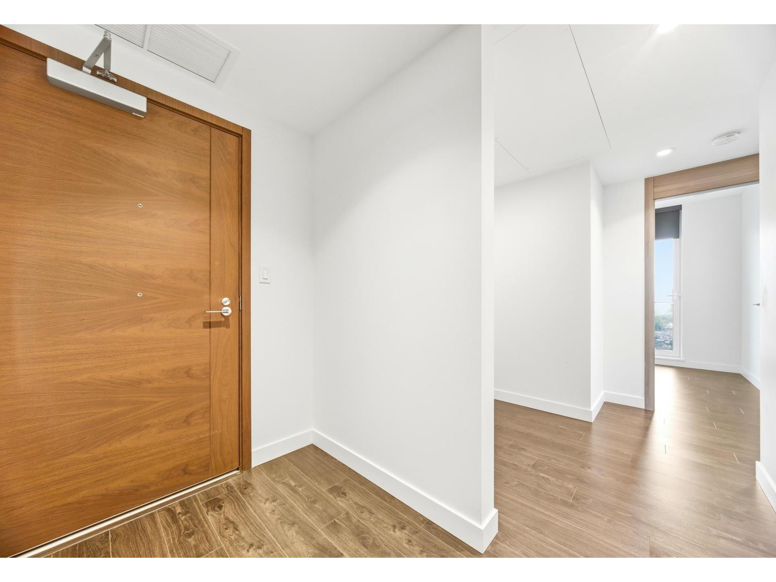 3507 9887 WHALLEY BOULEVARD