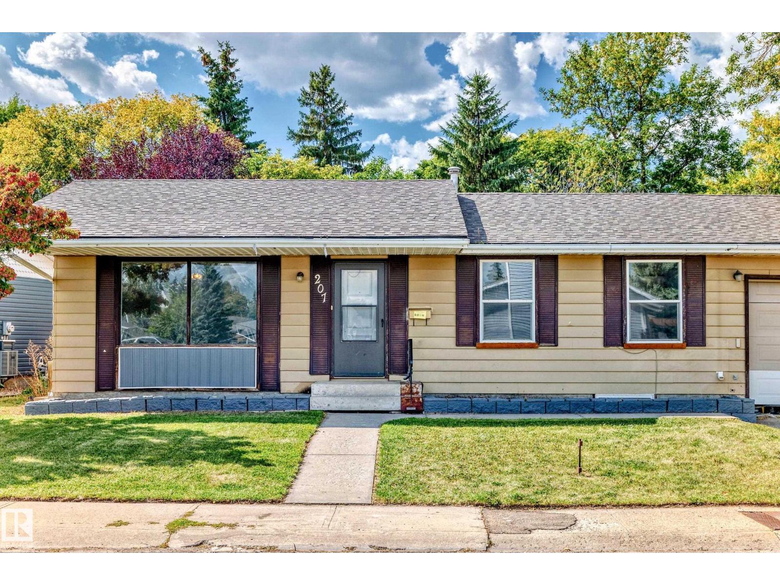 207 HOMESTEAD CR NW