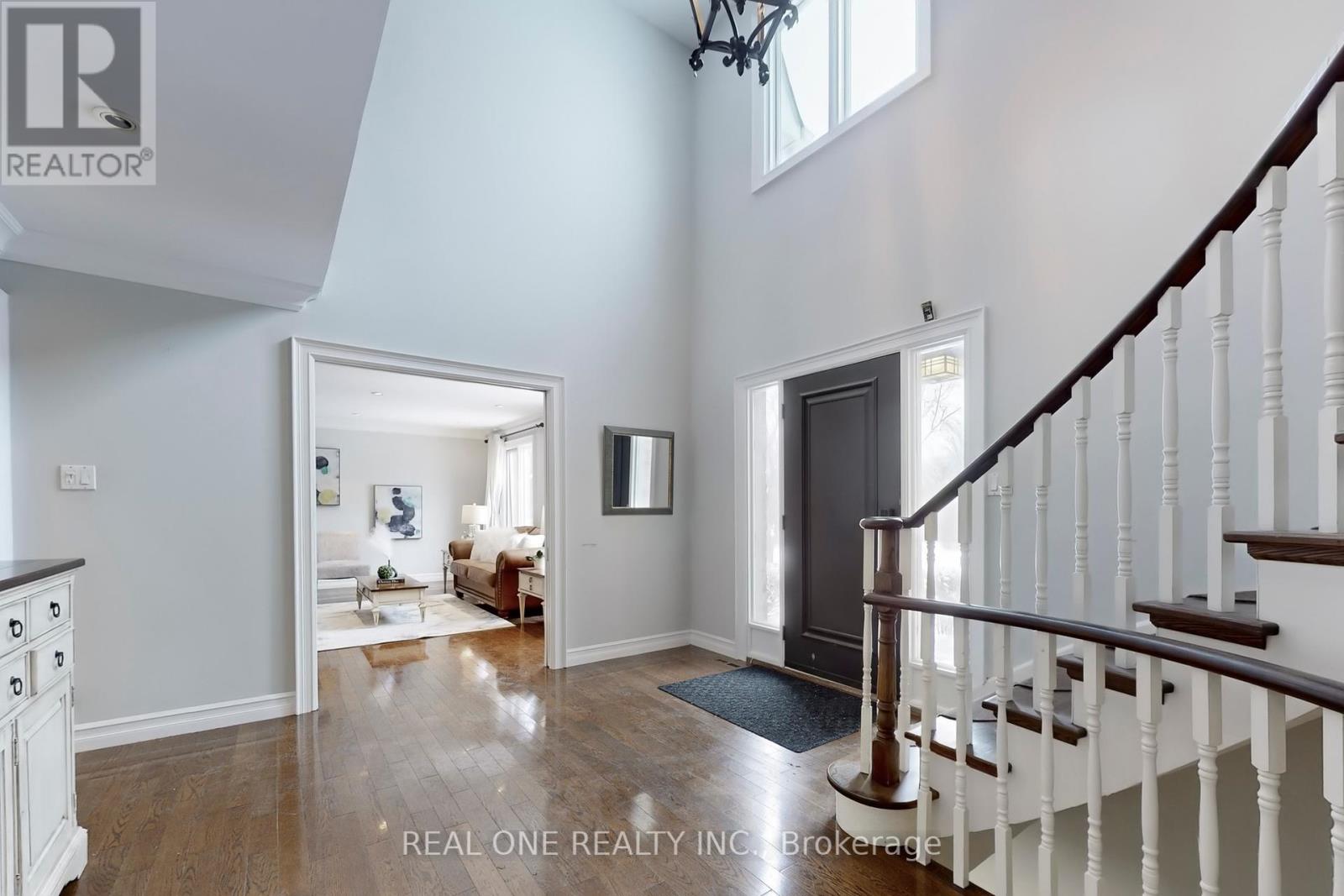 27 AITKEN CIRCLE