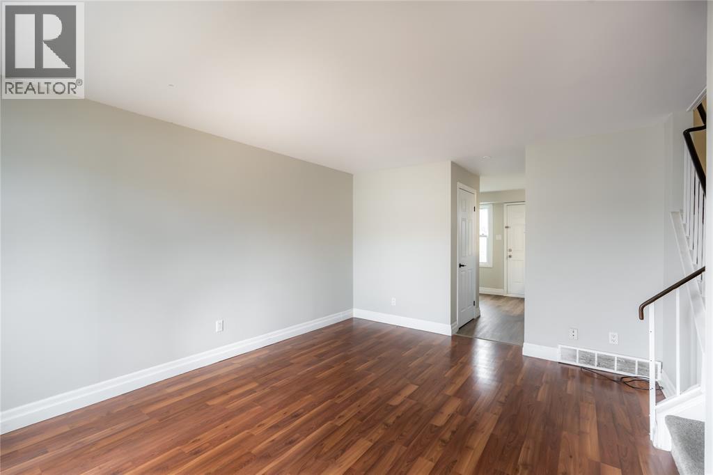 27 TURNER DRIVE Unit# 32