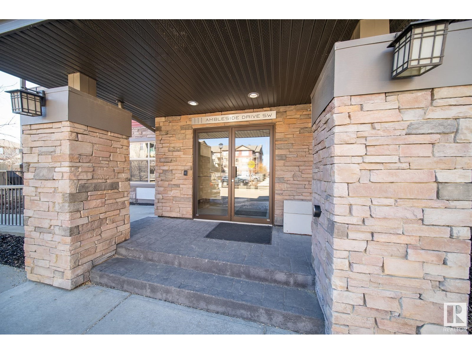 #307 111 AMBLESIDE DR SW