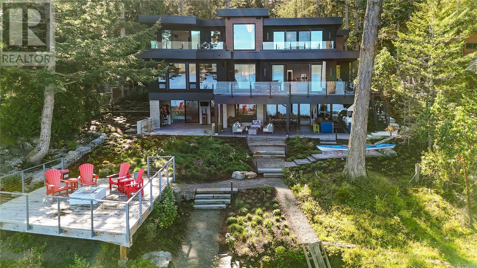 848 Lands End Rd