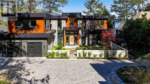 848 Lands End Rd North Saanich BC V8L5L3