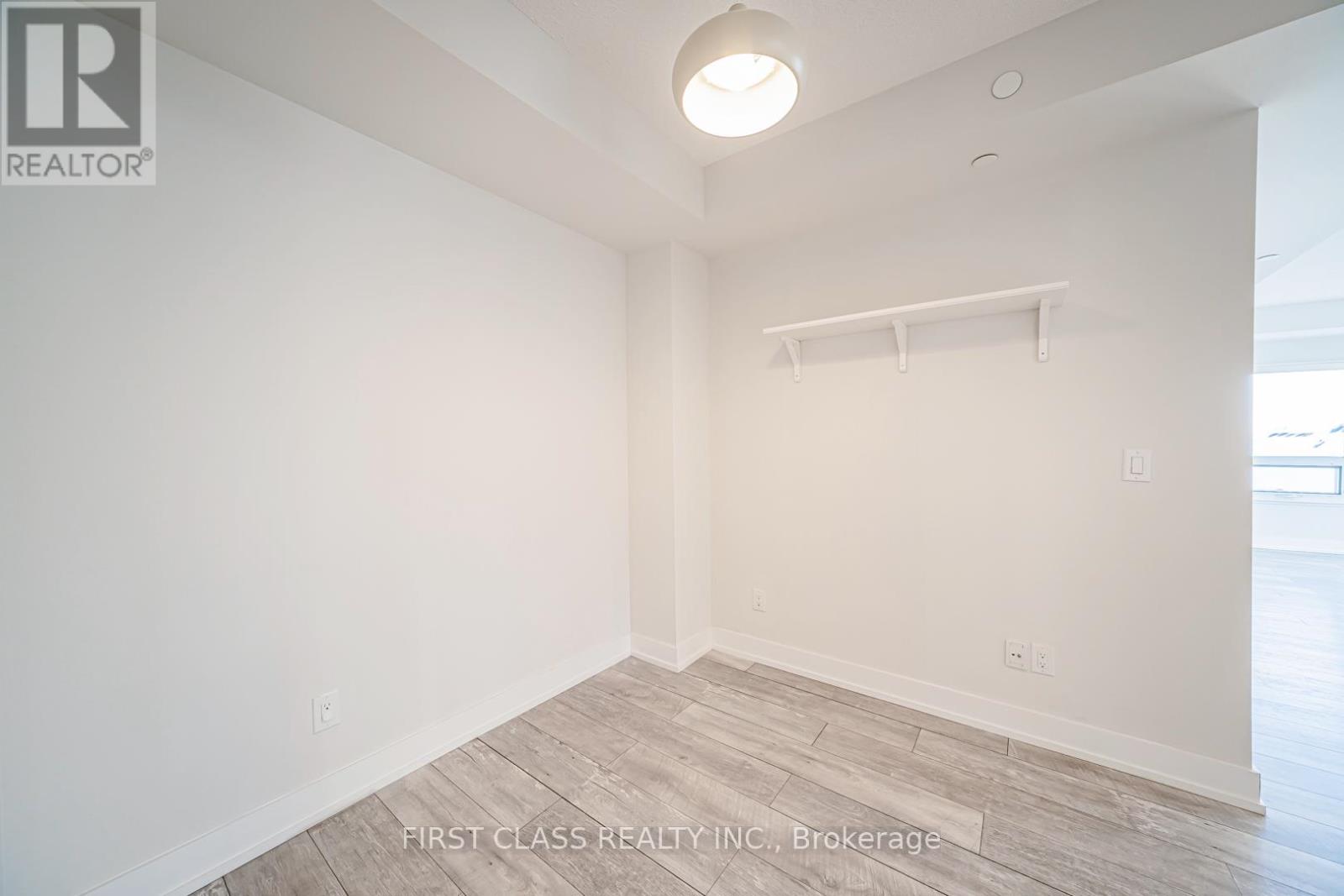 528 - 540 BUR OAK AVENUE