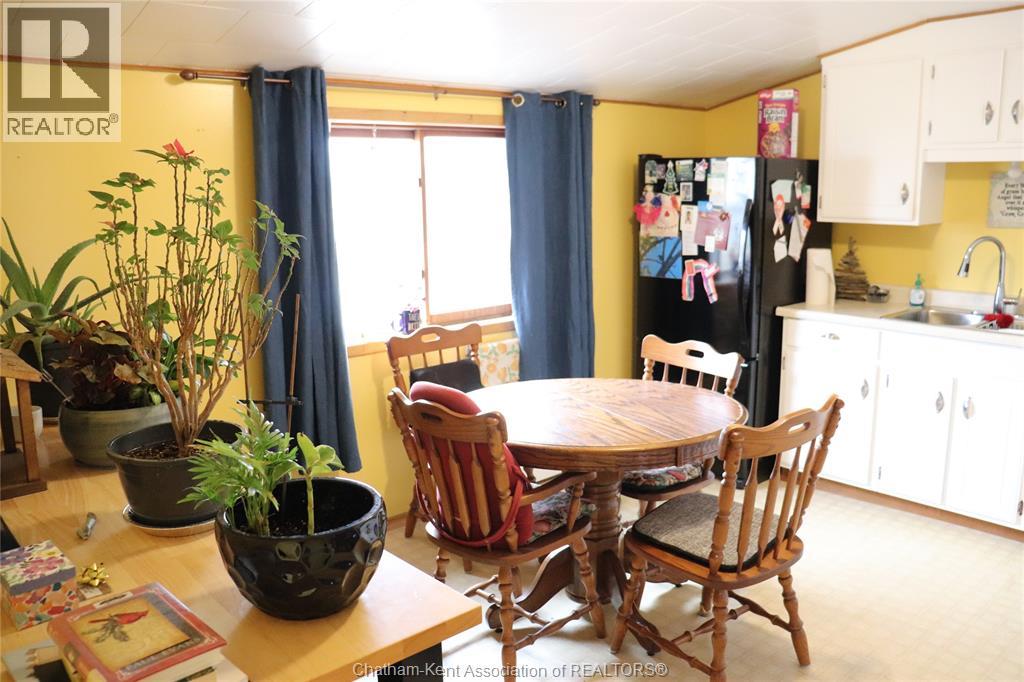 388 Talbot STREET West