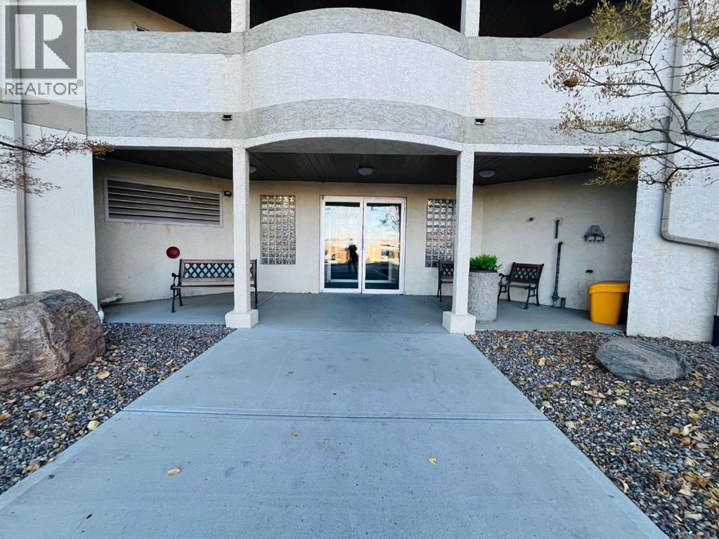 104, 485 Red Crow Boulevard W