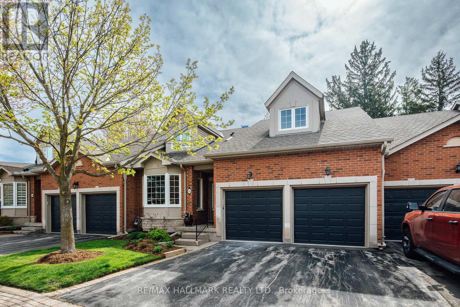12 FAIRWAY LANE