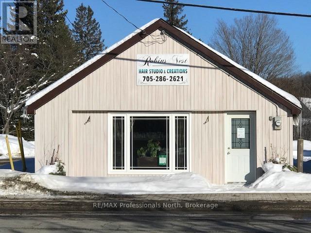 Photo 1 of 16 — 138 BOBCAYGEON ROAD, Minden Hills (Minden), ON K0M2K0