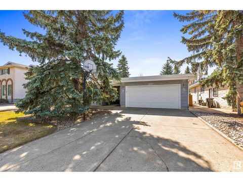 18519 82 AV NW Edmonton AB T5T1G2
