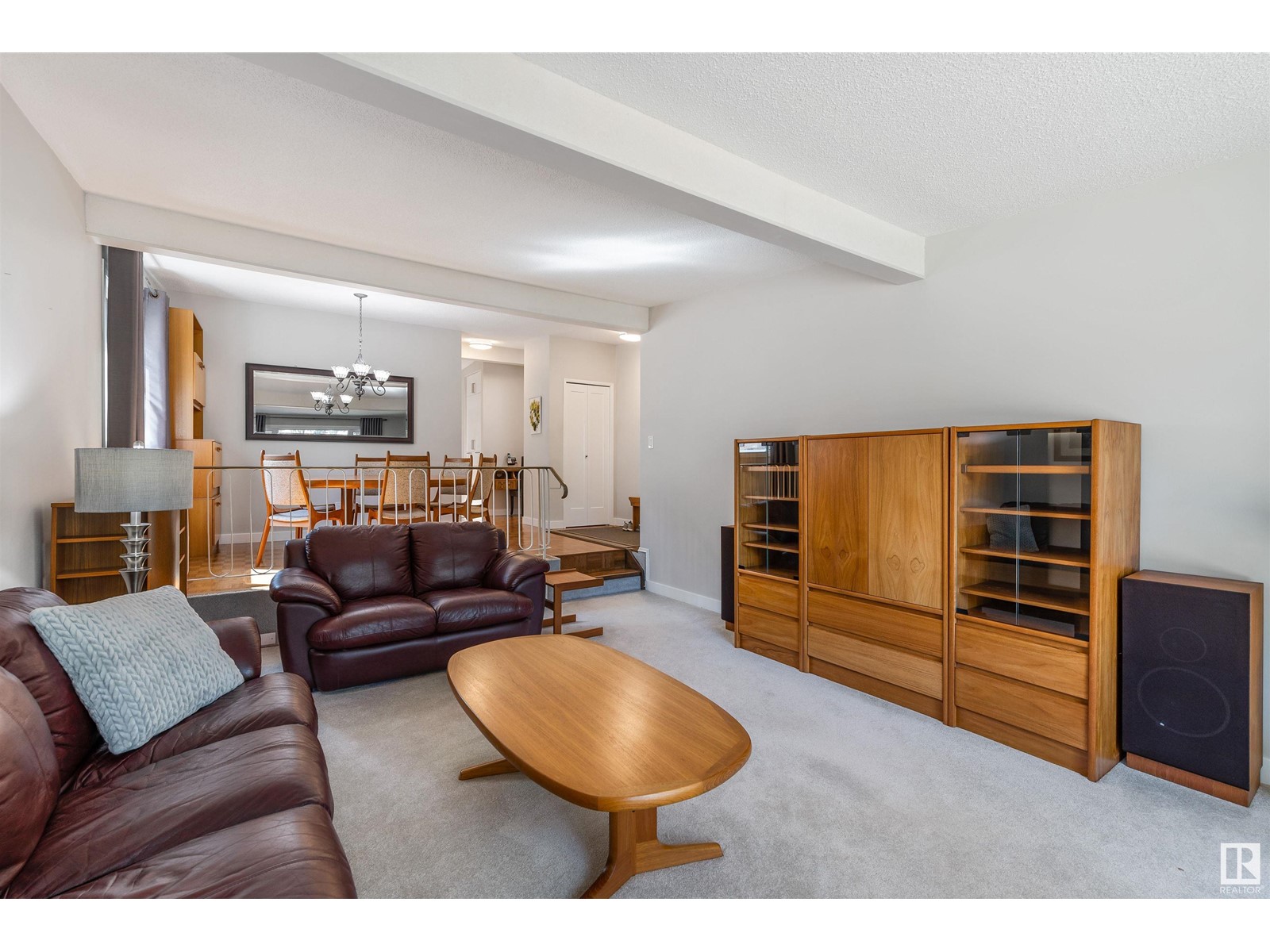 18519 82 AV NW