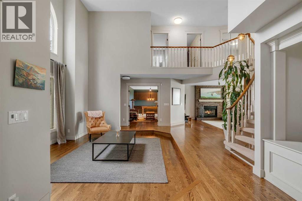 19 Coach Gate Way SW