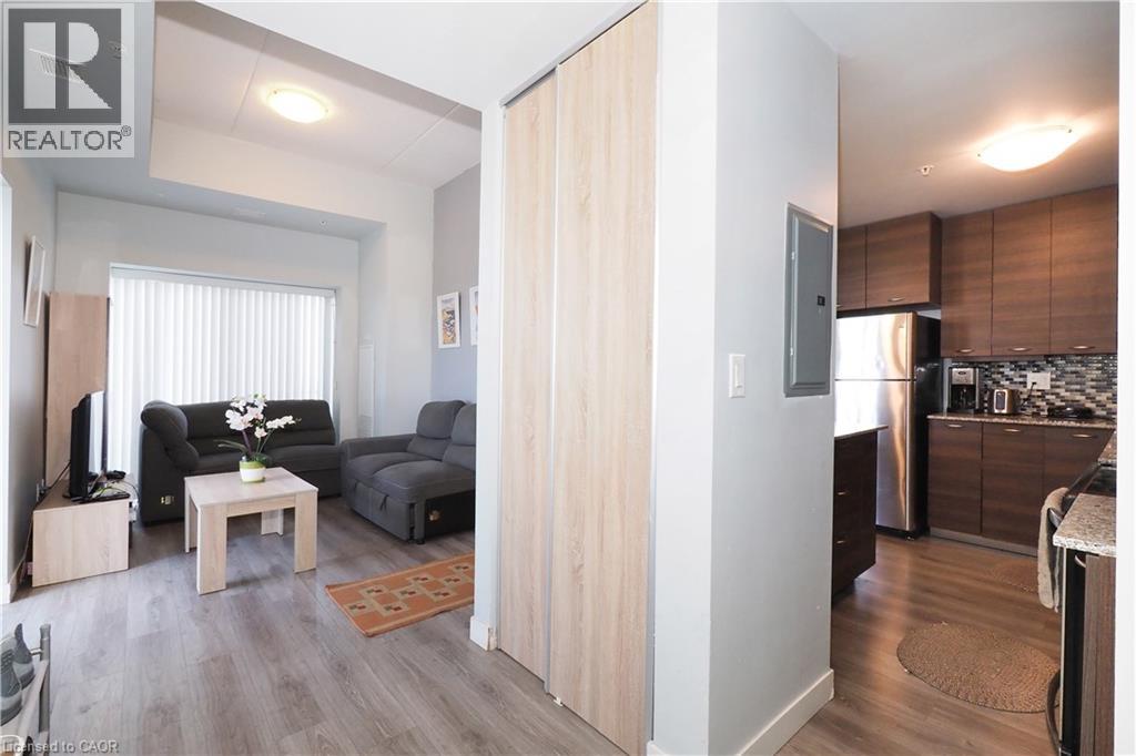 318 SPRUCE Street Unit# 2203