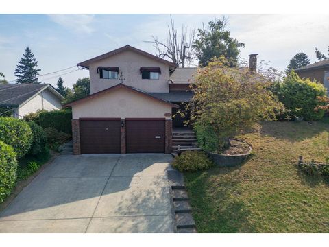 2272 BEVAN CRESCENT Abbotsford BC V2T3Z5