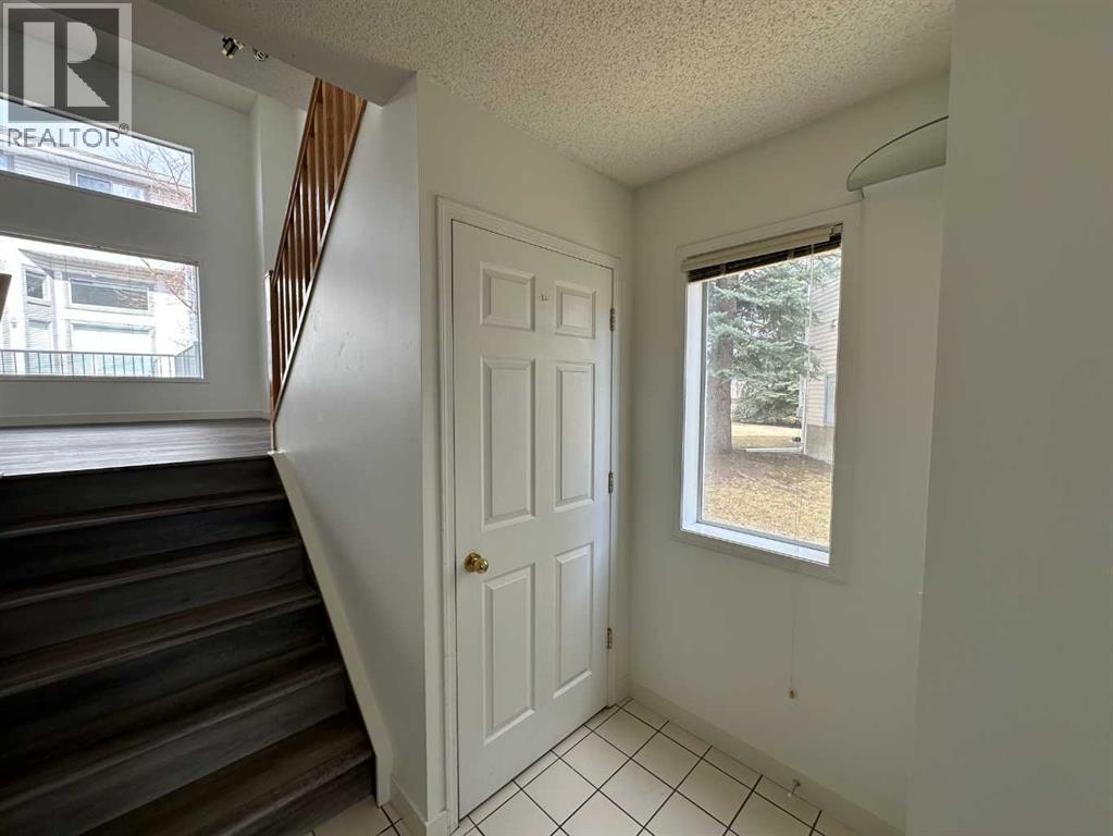 52 Kingsland Court SW