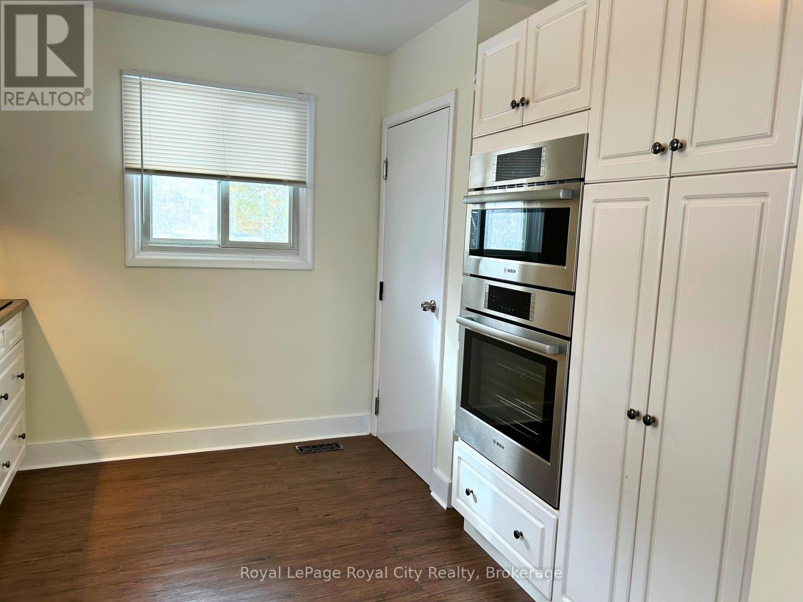 UPPER - 182 METCALFE STREET