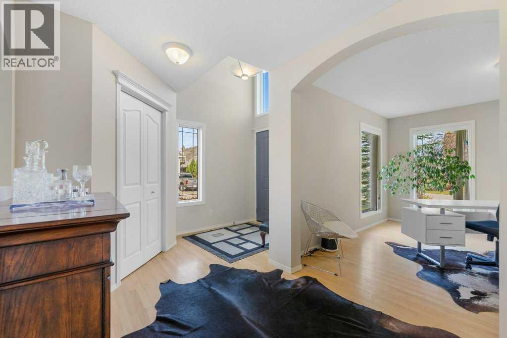 23 Valley Ponds Way NW