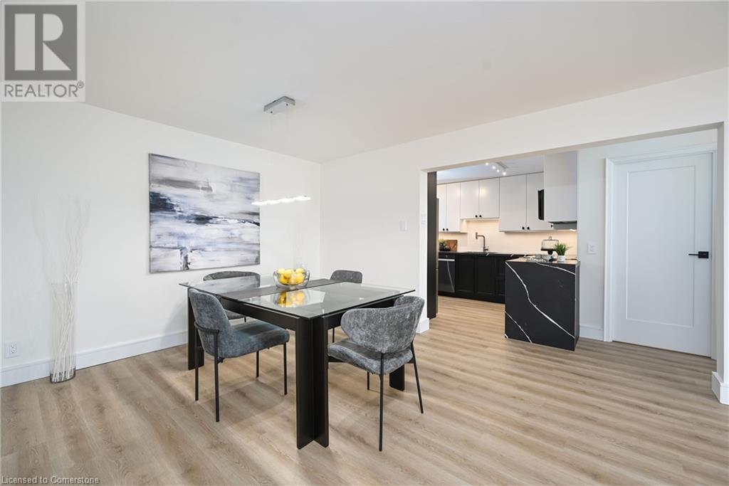 5280 LAKESHORE Road Unit# 902
