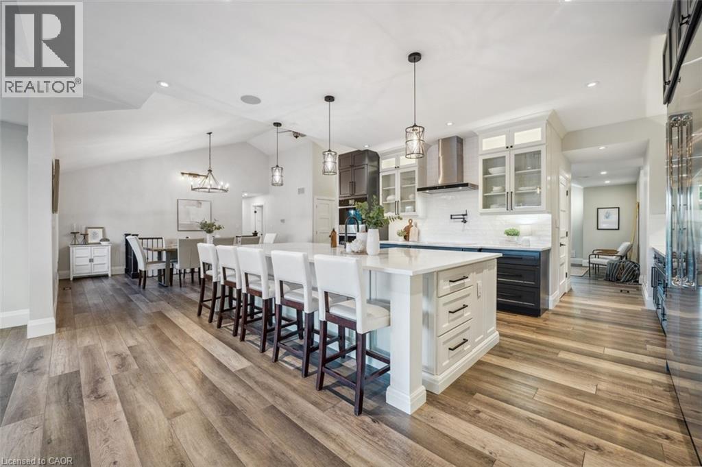 102 CONCESSION 11 E