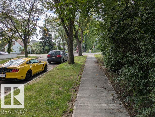 11706 90 ST NW