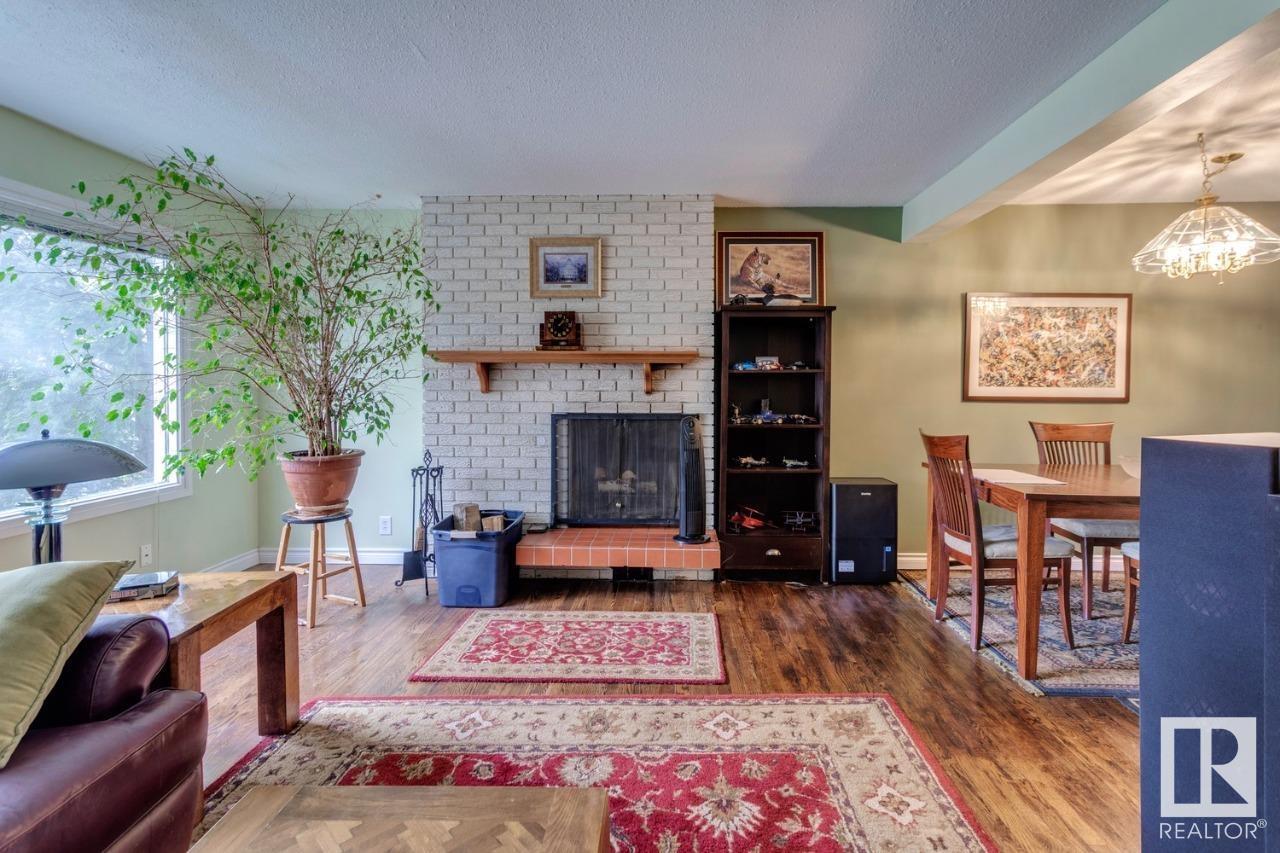 4 MILBURN CR