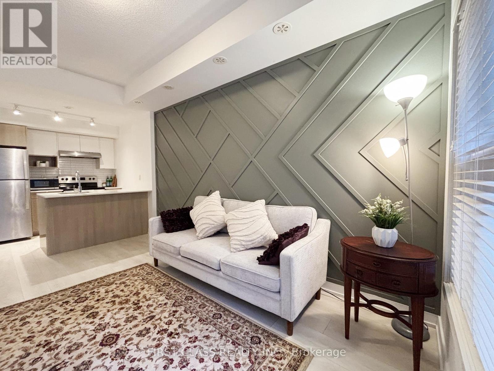 514 - 1127 COOKE BOULEVARD