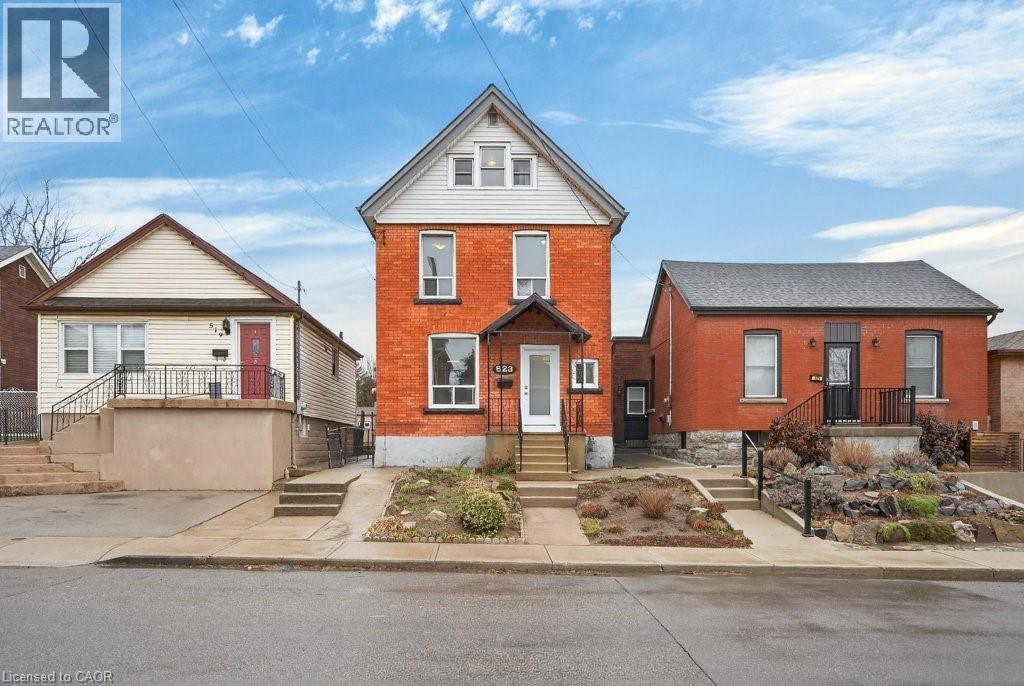 523 CATHARINE Street N