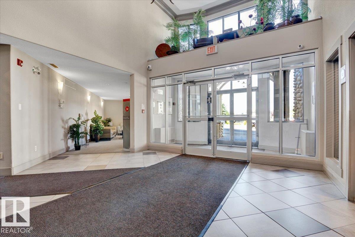 #140 16035 132 ST NW