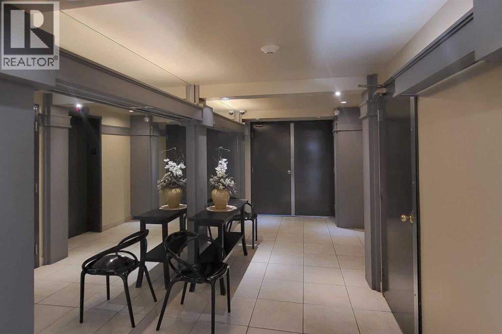 101, 505 Canyon Meadows Drive SW