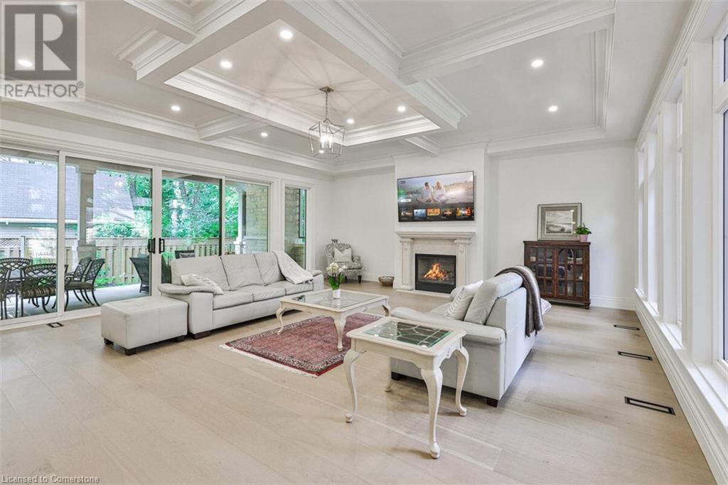 2409 LAKESHORE Road
