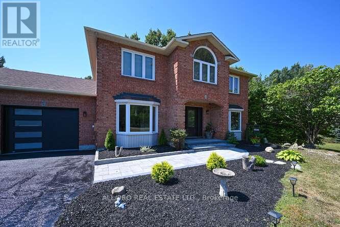 1144 RIDEAU BEND CRESCENT