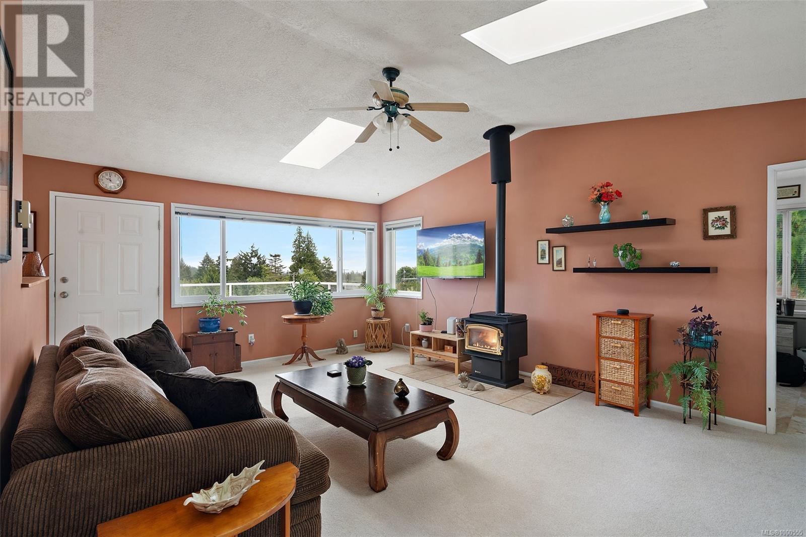3387 Mary Anne Cres