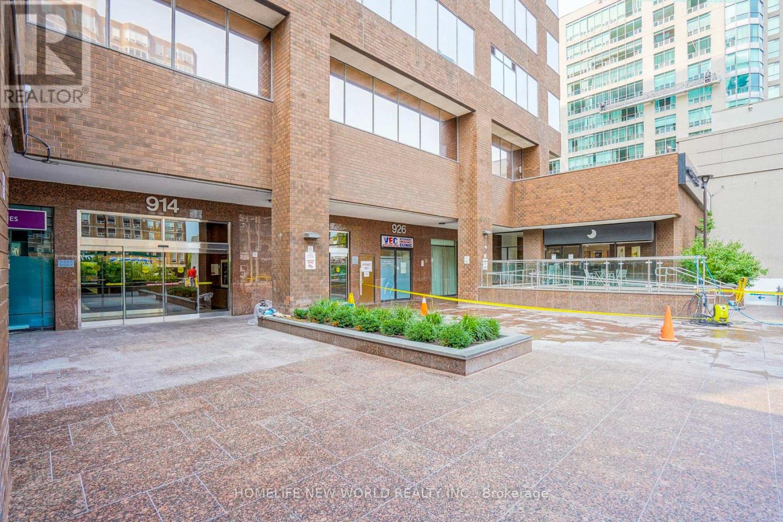 LEVEL 7 - 920 YONGE STREET