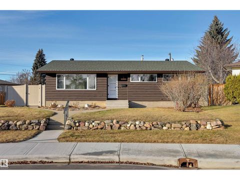 9648 74 ST NW NW Edmonton AB T6B2B9