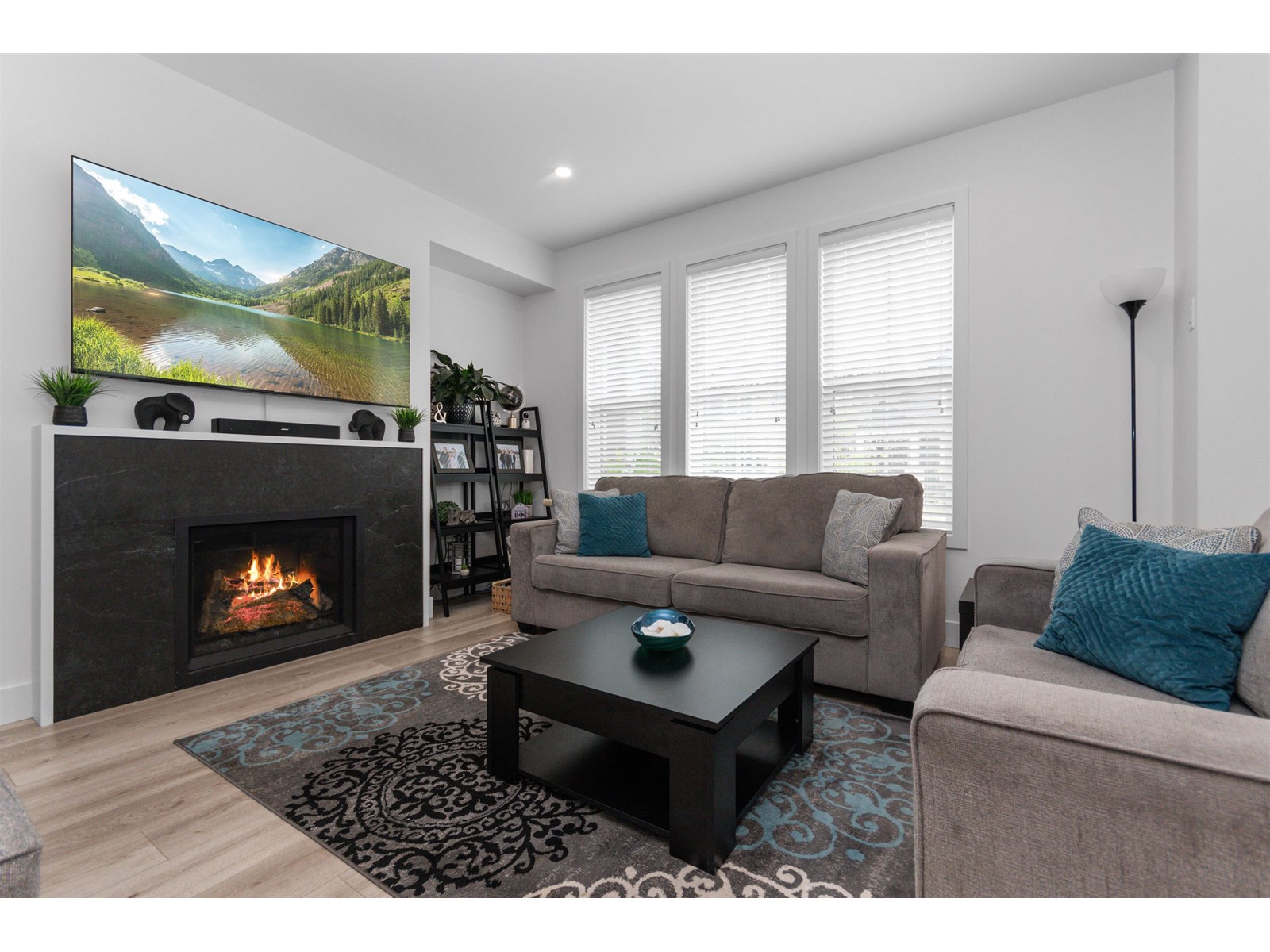 141 46211 PROMONTORY ROAD|Sardis South