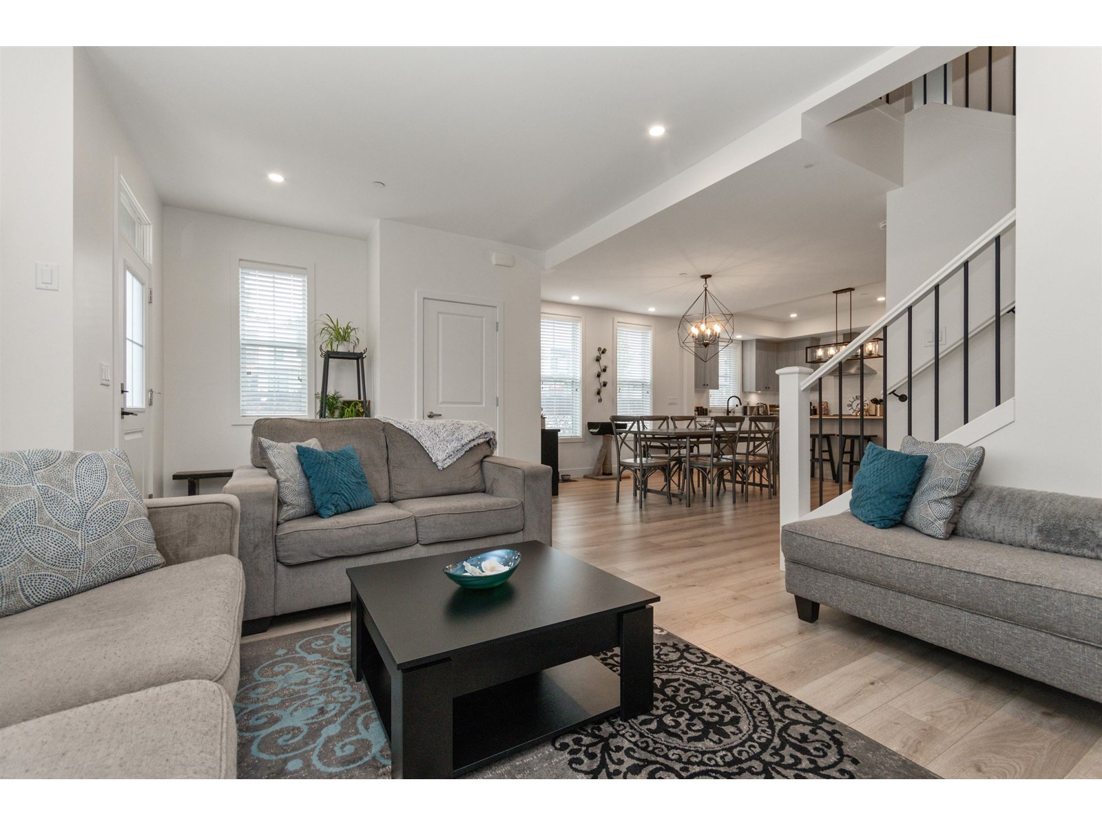 141 46211 PROMONTORY ROAD|Sardis South
