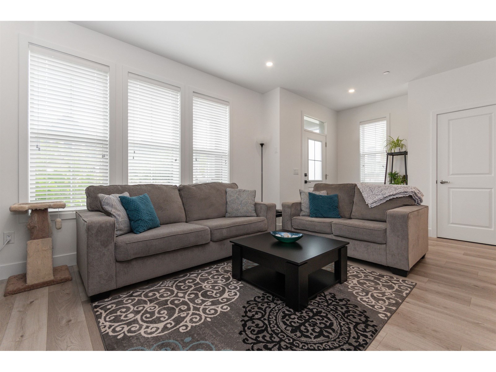 141 46211 PROMONTORY ROAD|Sardis South