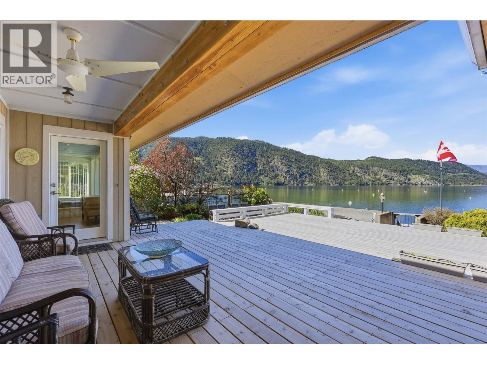 327 Lakeshore Drive