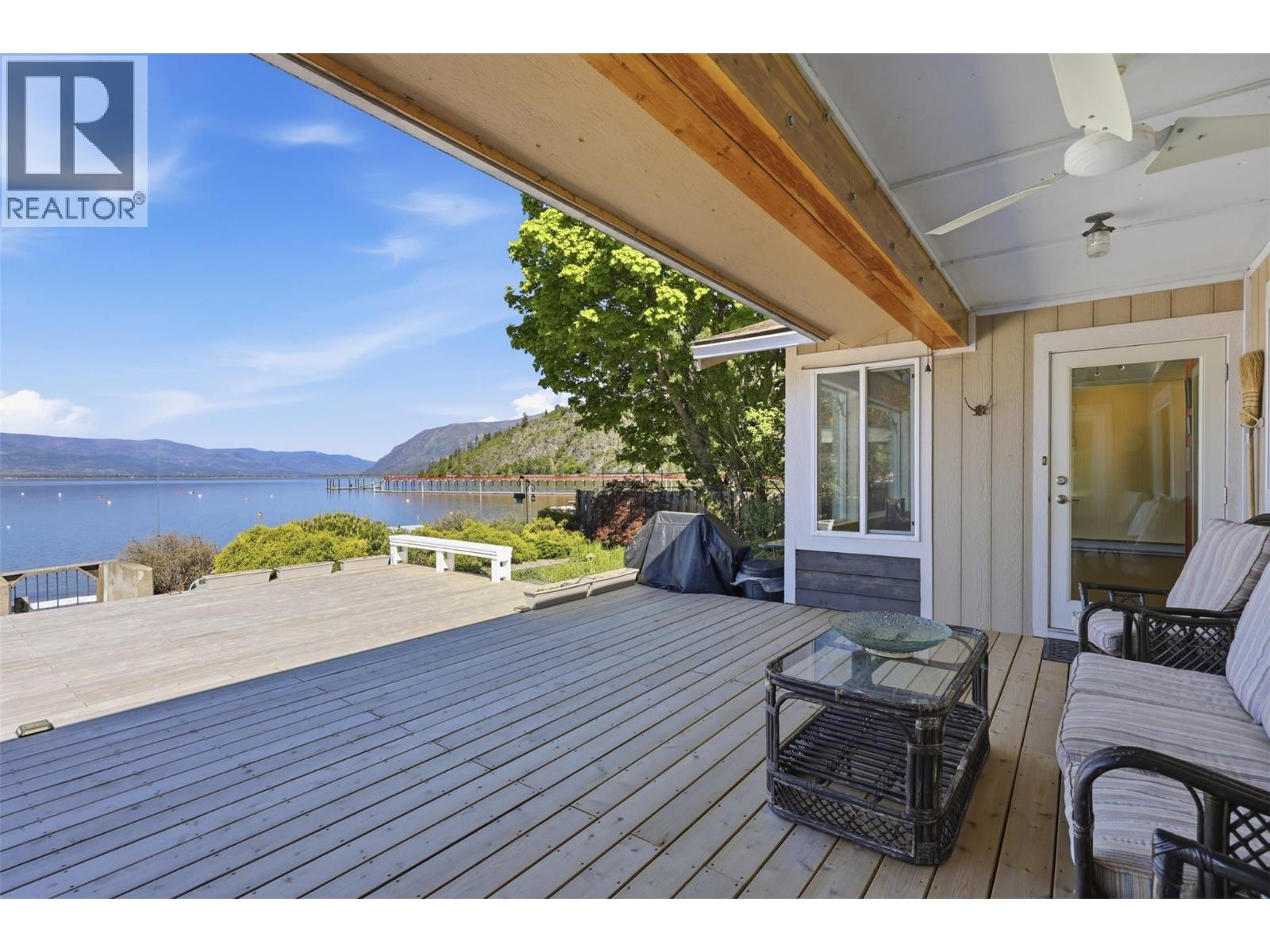 327 Lakeshore Drive