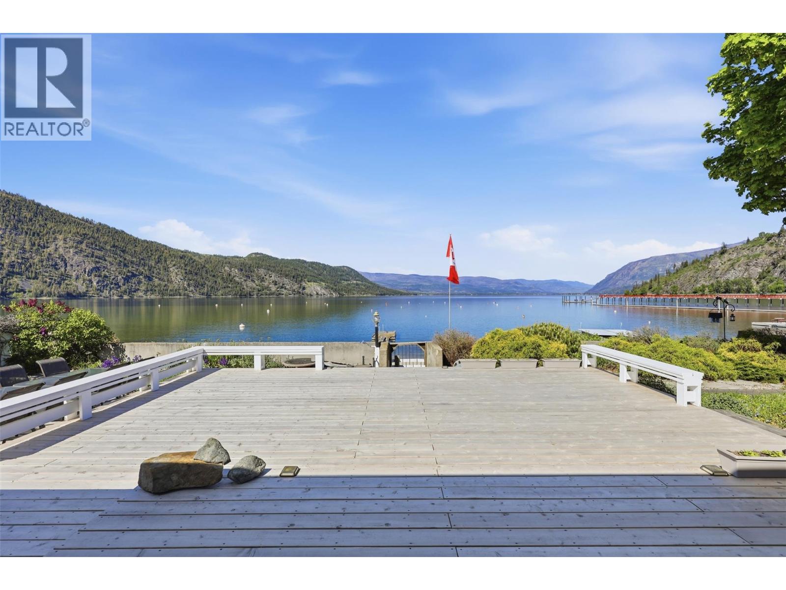 327 Lakeshore Drive