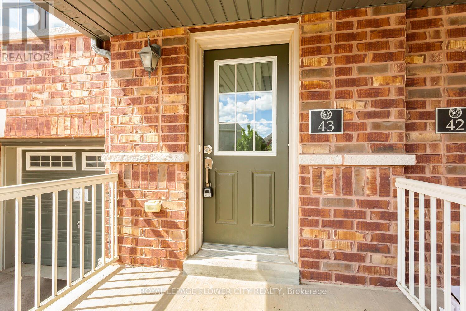 43 - 470 LINDEN DRIVE